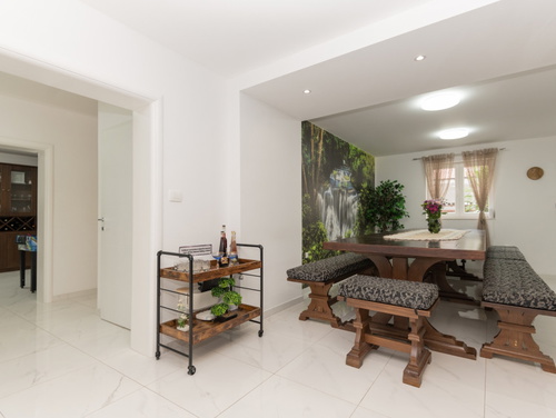 Star Hill - Makarska-Slivno