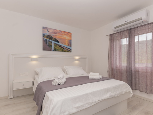 Star Hill - Makarska-Slivno