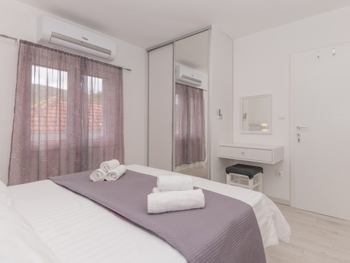 Star Hill - Makarska-Slivno