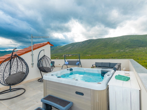 Star Hill - Makarska-Slivno