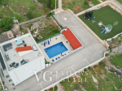 Star Hill - Makarska-Slivno