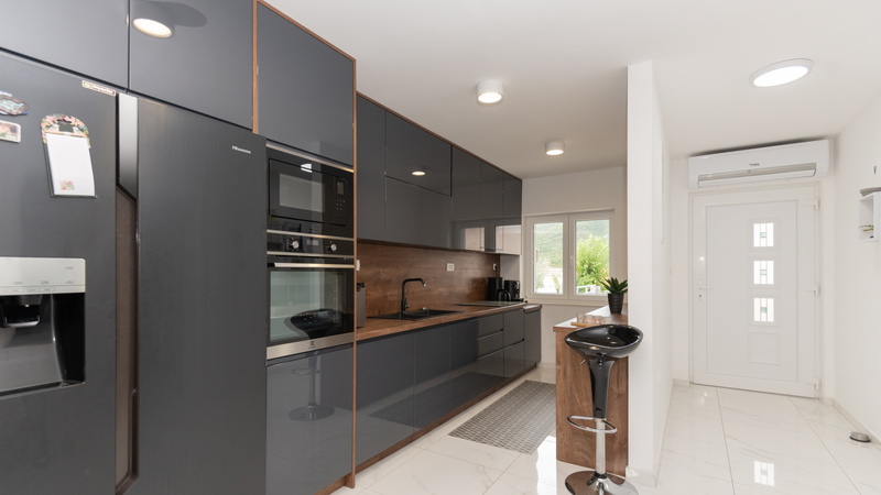 Star Hill - Makarska-Slivno