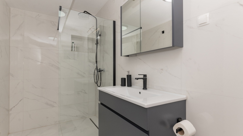 Star Hill - Makarska-Slivno