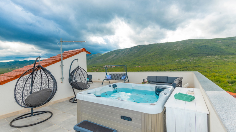 Star Hill - Makarska-Slivno