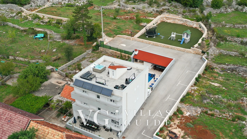 Star Hill - Makarska-Slivno