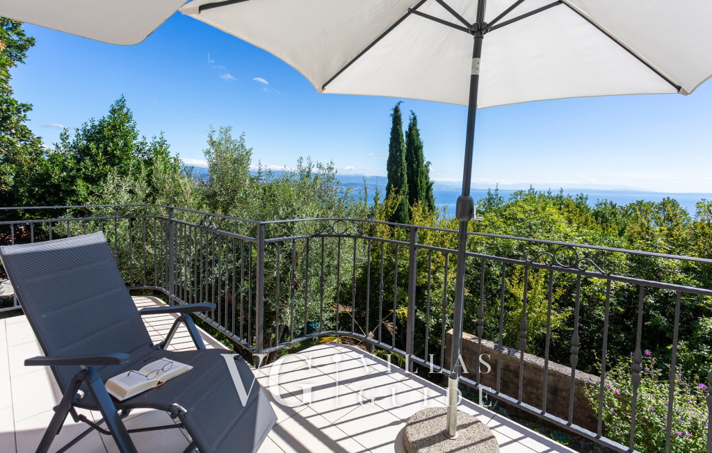 Apartman Šepić - Kvarner View Garden and property exterior