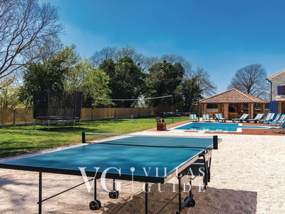 Lukini dvori Contenuto aggiuntivo