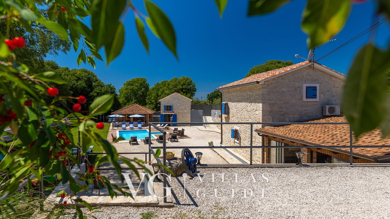 Lukini dvori - Wellness & Family Villa in Nature Dvorište i vanjski dio objekta