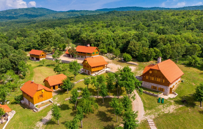 Holiday home Lika - Perušić