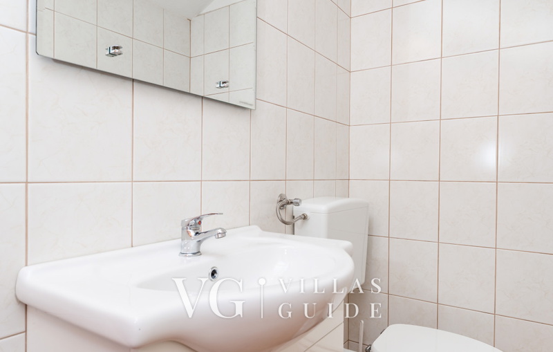 Eko Selo Krš Bathroom