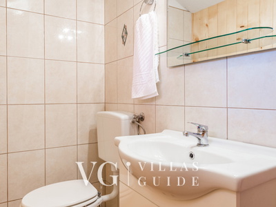 Eko Selo Krš Bathroom