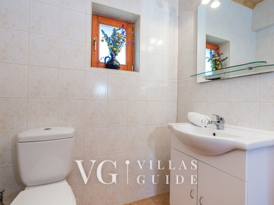 Eko Selo Krš Bathroom