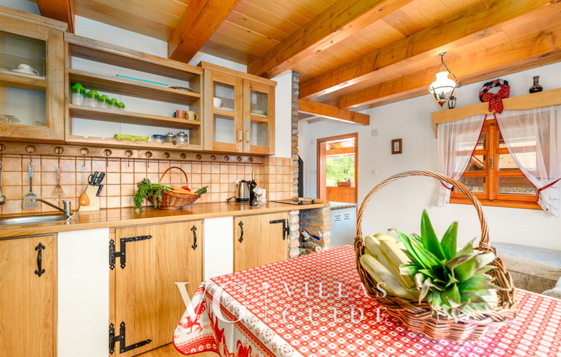 Eko Selo Krš Kitchen