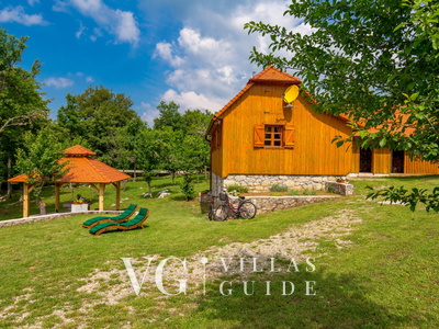 Eko Selo Krš Garden and property exterior