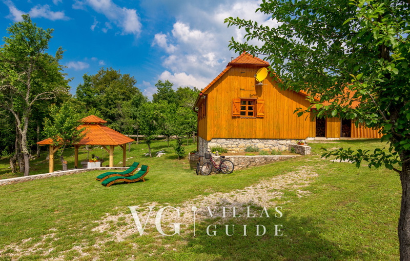 Eko Selo Krš Garden and property exterior