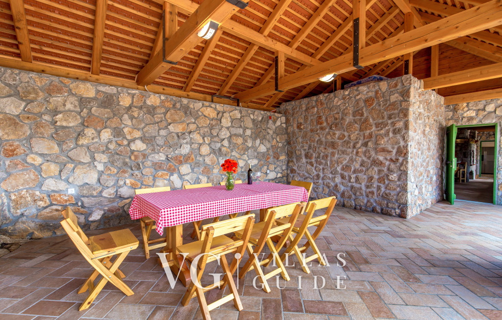 Eko Selo Krš Garden and property exterior