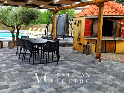 Kuća Toše Garden and property exterior