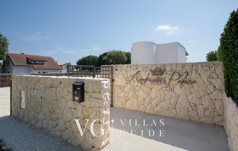 Andresita's  Palace Dodatni sadržaji