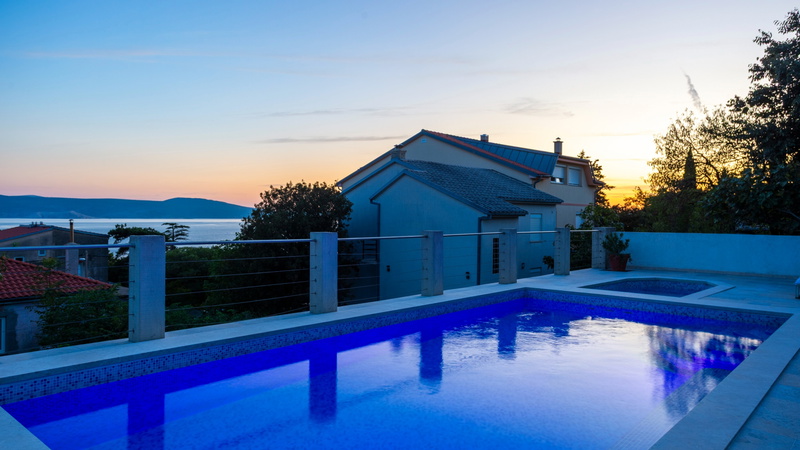 Villa Nina with pool &pet friendly- Novi Vinodolski