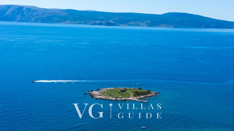 Villa Nina with two pools &pet friendly- Novi Vinodolski Microlocation