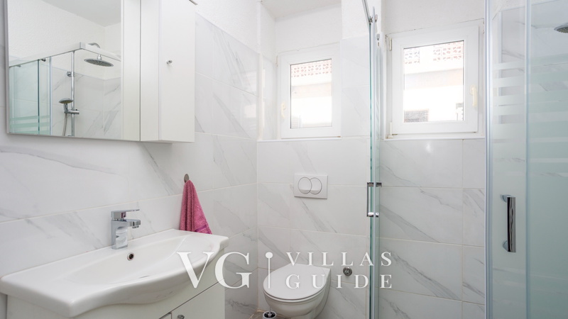 Villa Nina with two pools &pet friendly- Novi Vinodolski Bathroom