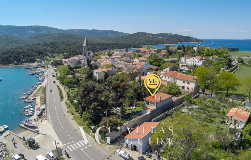 Villa Palazzo Limone with pool Mali Lošinj Garden and property exterior
