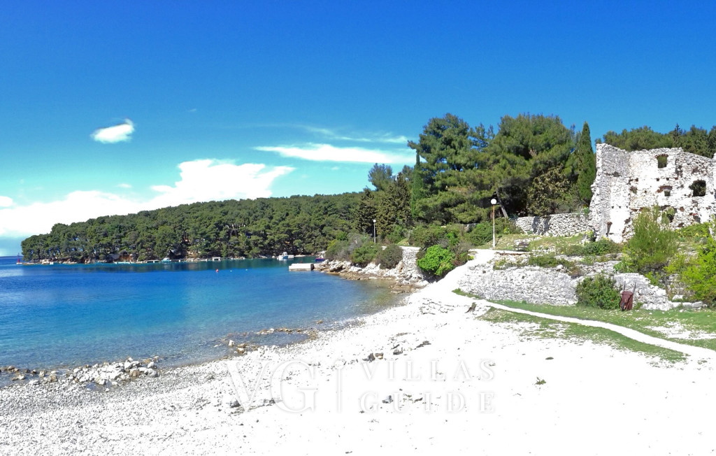 Villa Palazzo Limone with pool Mali Lošinj Microlocation