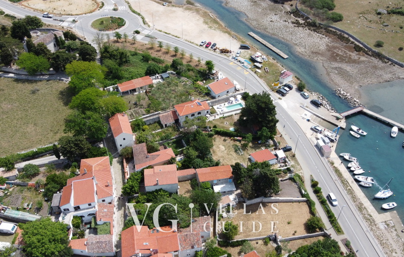 Villa Palazzo Limone with pool Mali Lošinj Microlocation