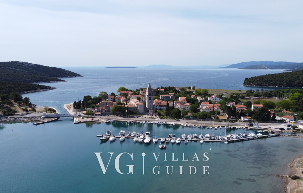 Villa Palazzo Limone with pool Mali Lošinj Microlocation