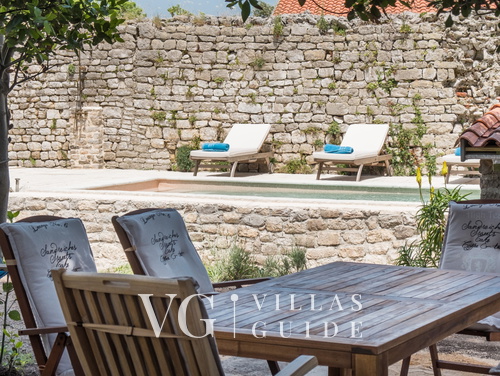 Villa Palazzo Limone with pool Mali Lošinj