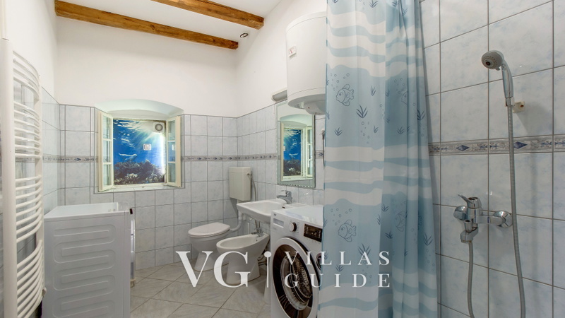 Villa Palazzo Limone with pool Mali Lošinj Kupaonica