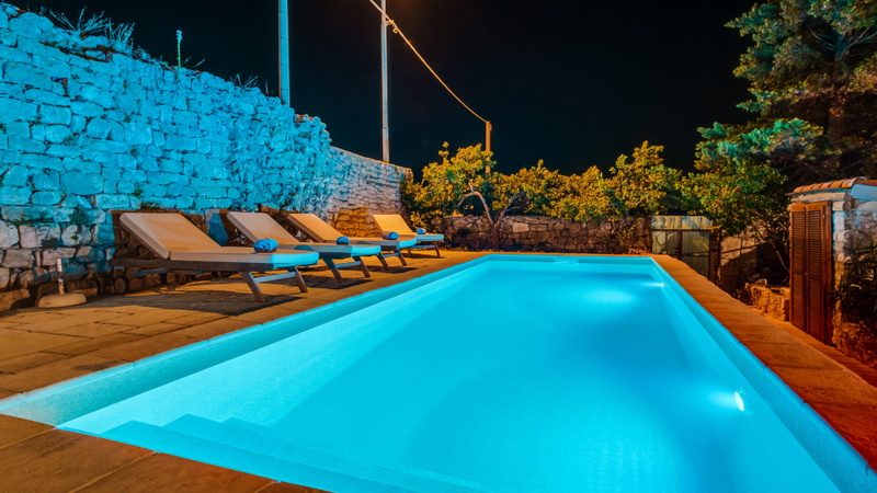 Villa Palazzo Limone with pool Mali Lošinj