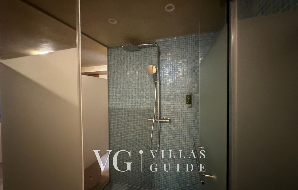 Villa Pine Log Bagno