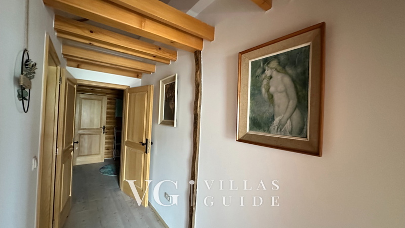 Villa Pine Log Other