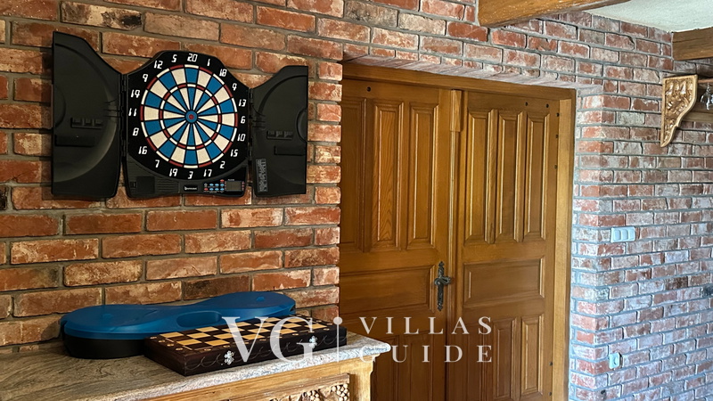 Villa Pine Log Additional content