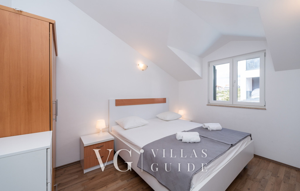 Villa S Schlafzimmer