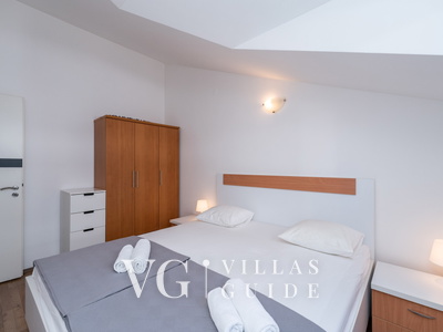 Villa S Schlafzimmer