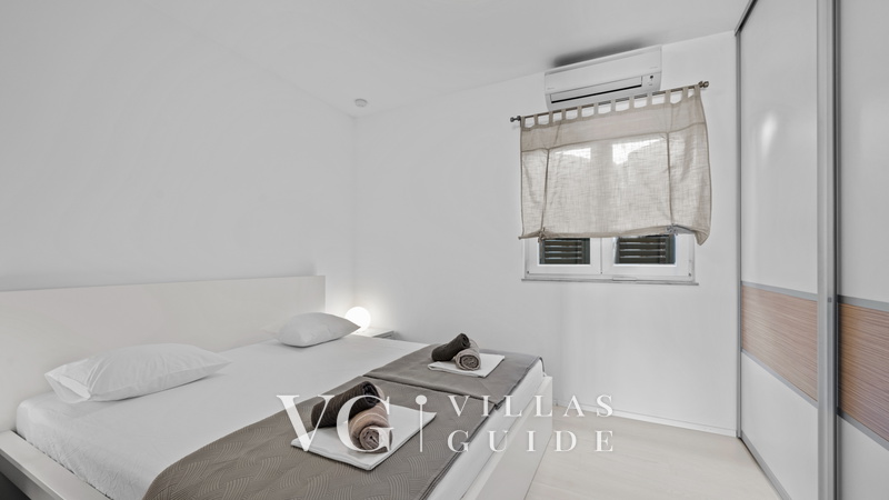 Villa S Schlafzimmer