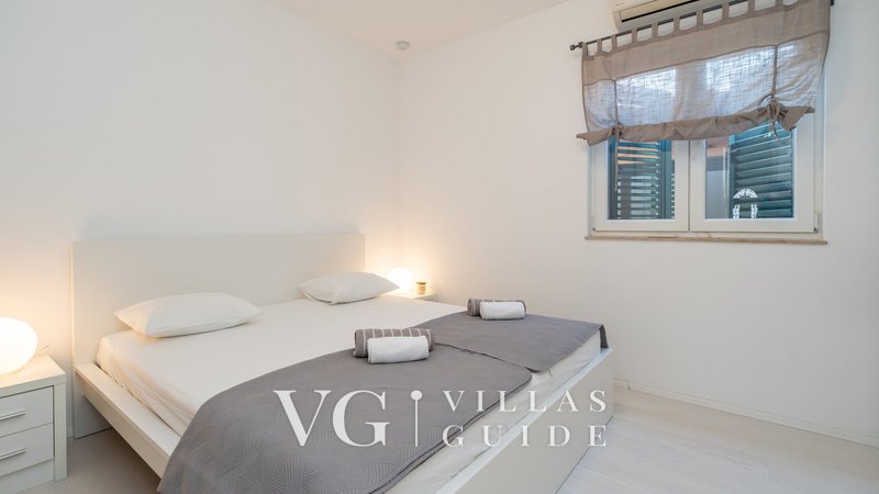 Villa S Schlafzimmer