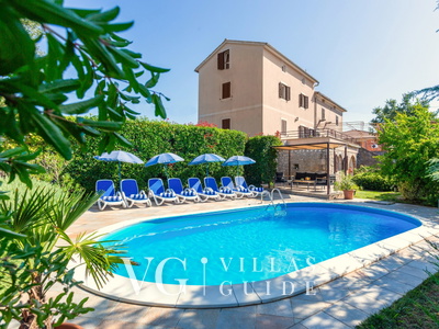 Villa Anni with pool island Krk Garden and property exterior