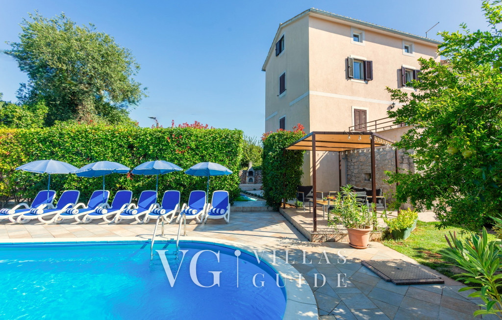 Villa Anni with pool island Krk Garden and property exterior