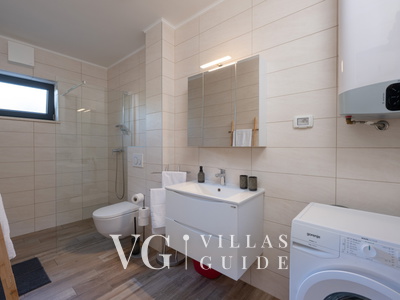 Apartment Megi Bathroom