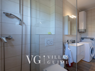 Apartment Megi Bathroom