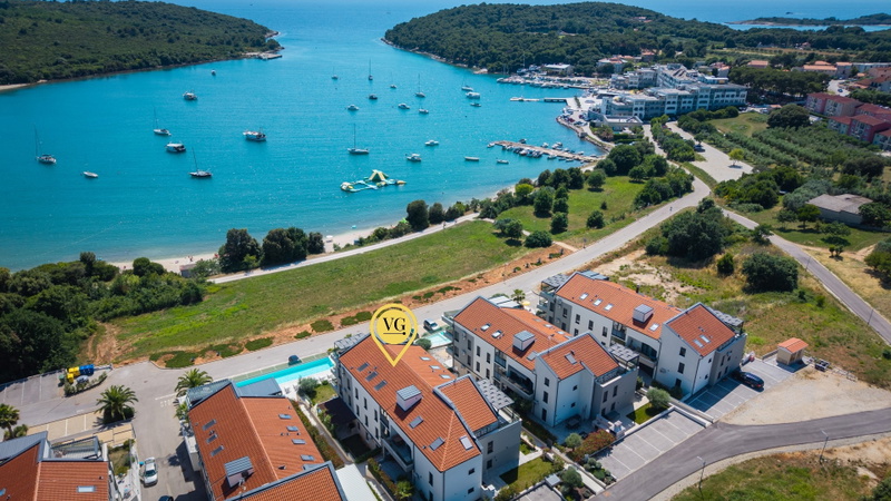 Apartment Megi with Shared Pool & Sea View Terrace