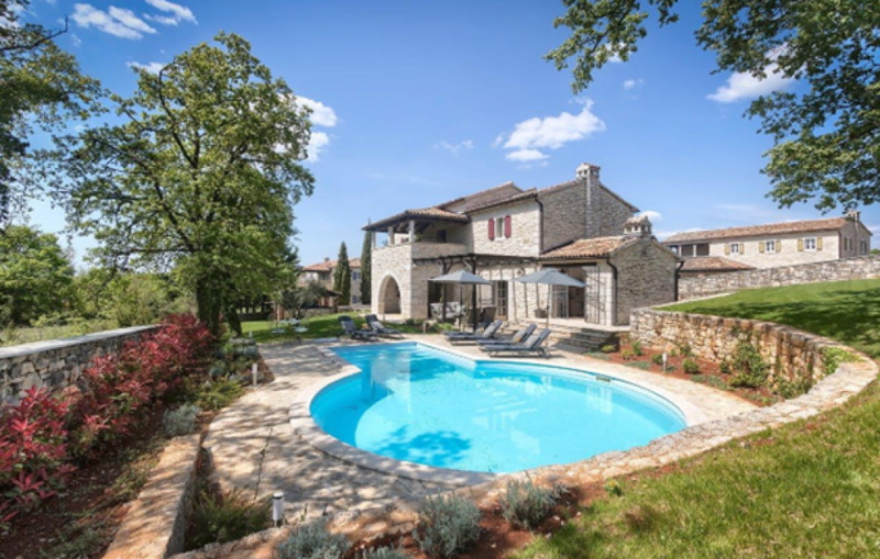 Villa White house B with pool Istria