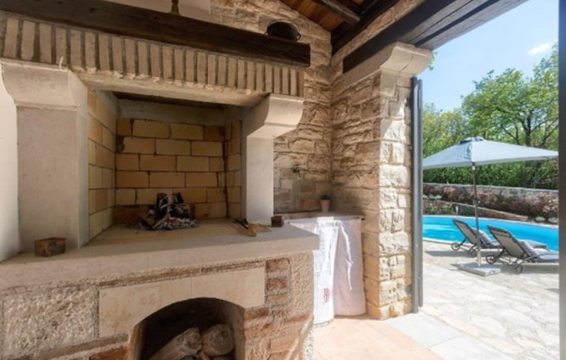 Villa White house B with pool Istria