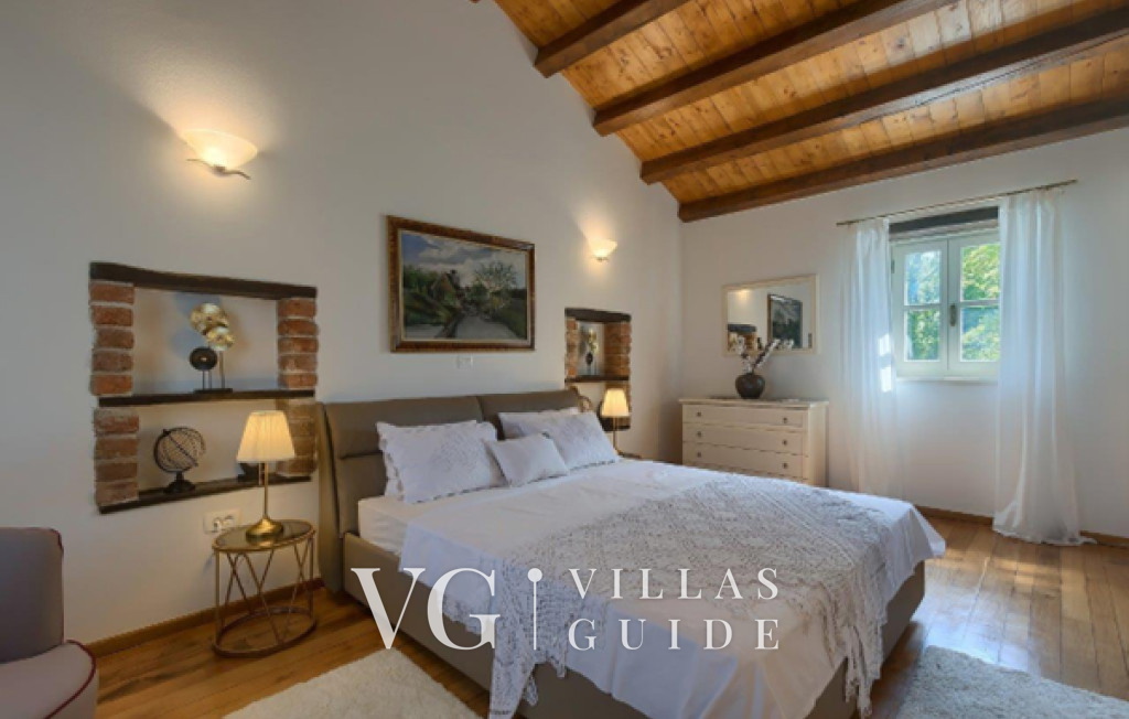 Villa White house B with pool Istria Schlafzimmer