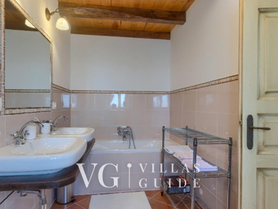 Villa White house B with pool Istria Badezimmer