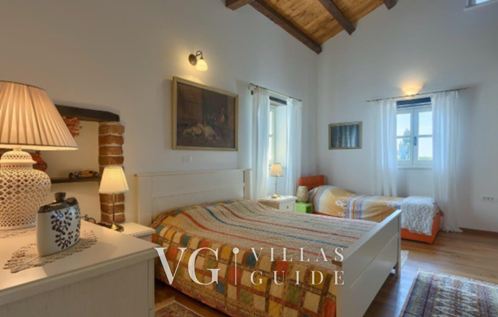 Villa White house B with pool Istria Schlafzimmer