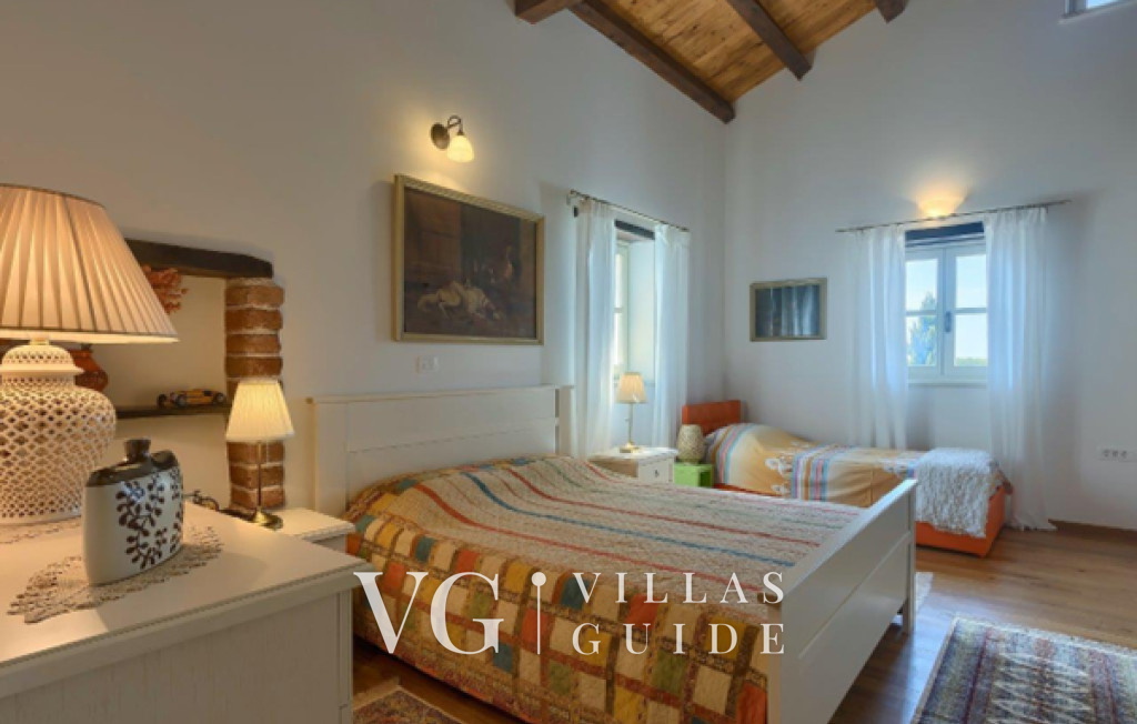 Villa White house B with pool Istria Schlafzimmer